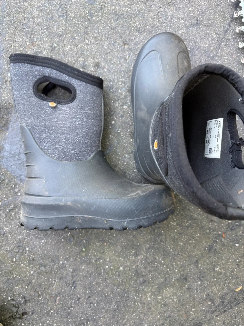 Bogs Black Kids Pull-On Outdoor Boots
